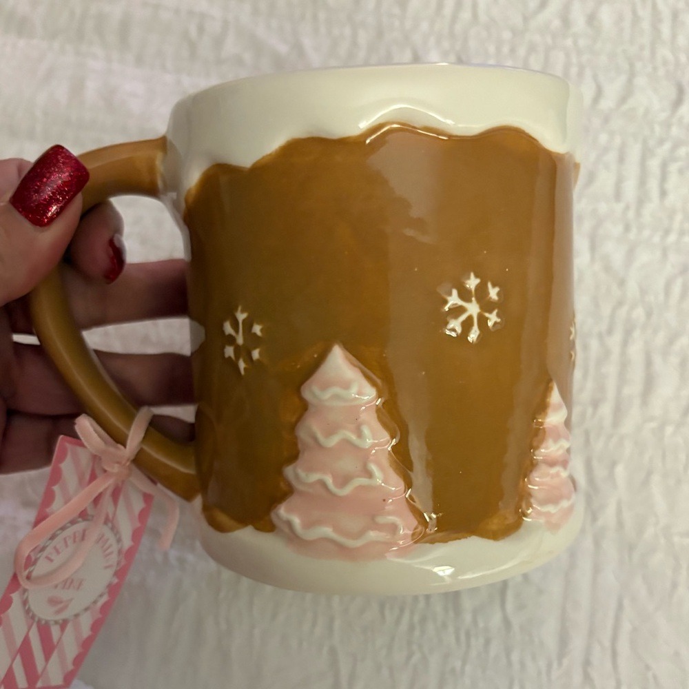 Gingerbread House Ceramic Mug - Picture 5 of 5